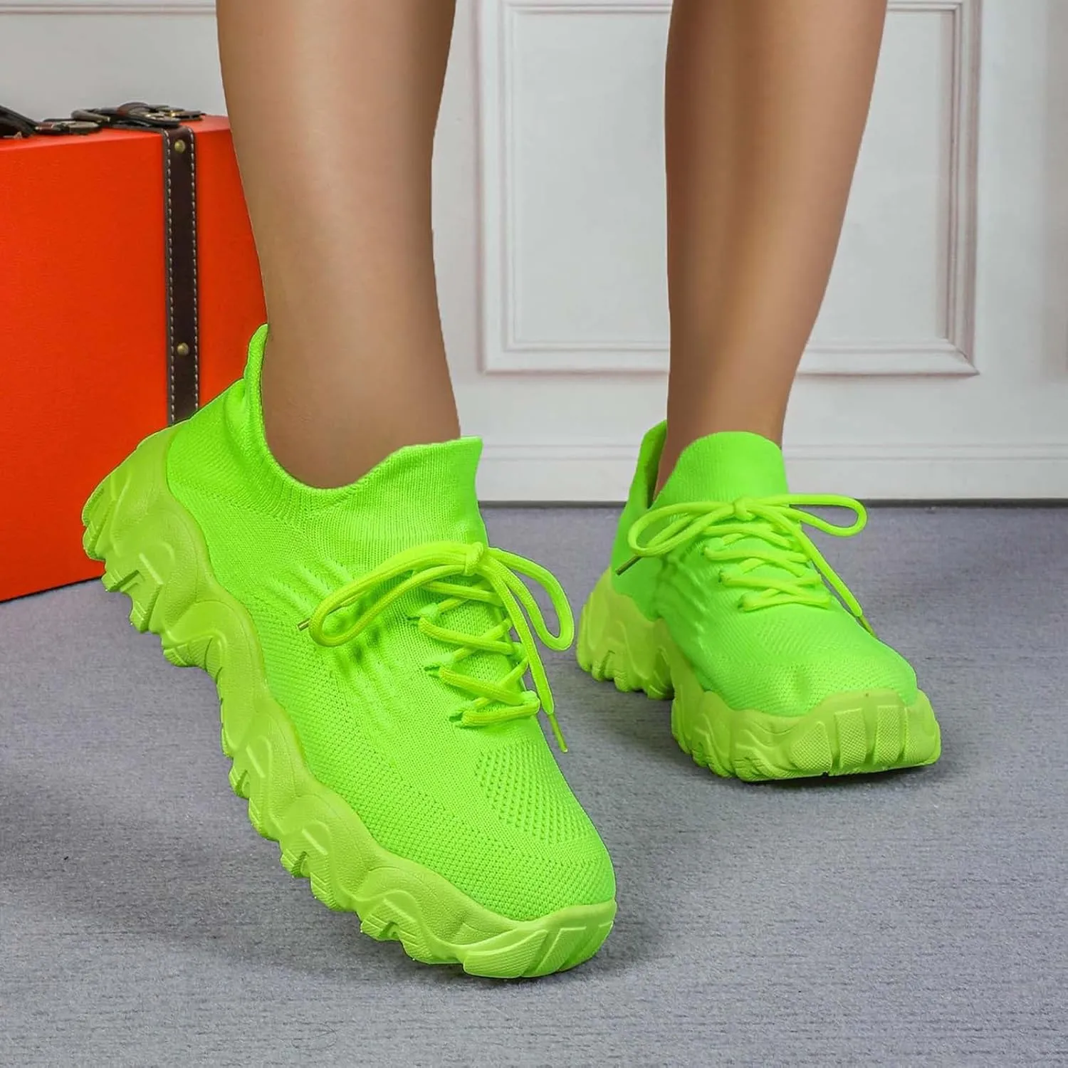 Kubbon Slip on Shoes Women Lightweight Breathable Non Slip Running Shoes Casual Orthopedic Walking Sneakers with Arch Support Plus Size Fashion Sneakers