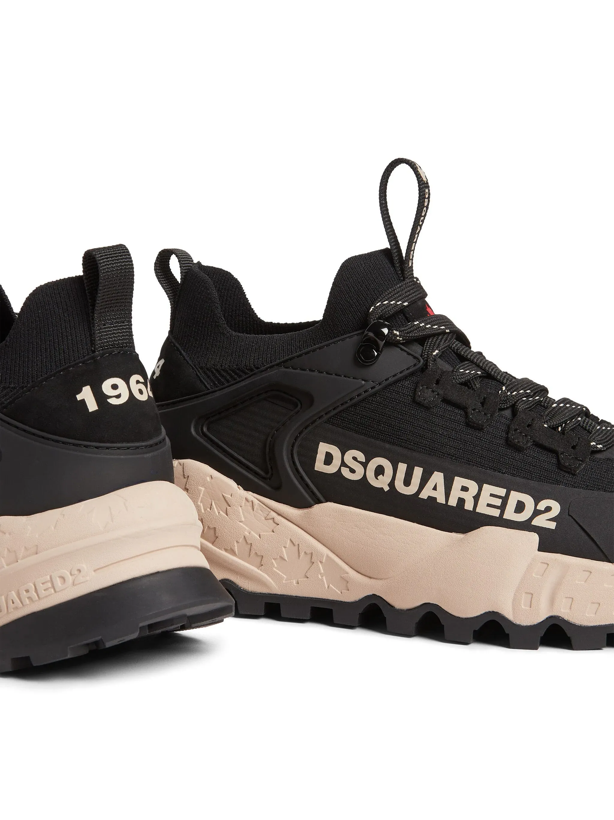 lace-up low-top sneakers