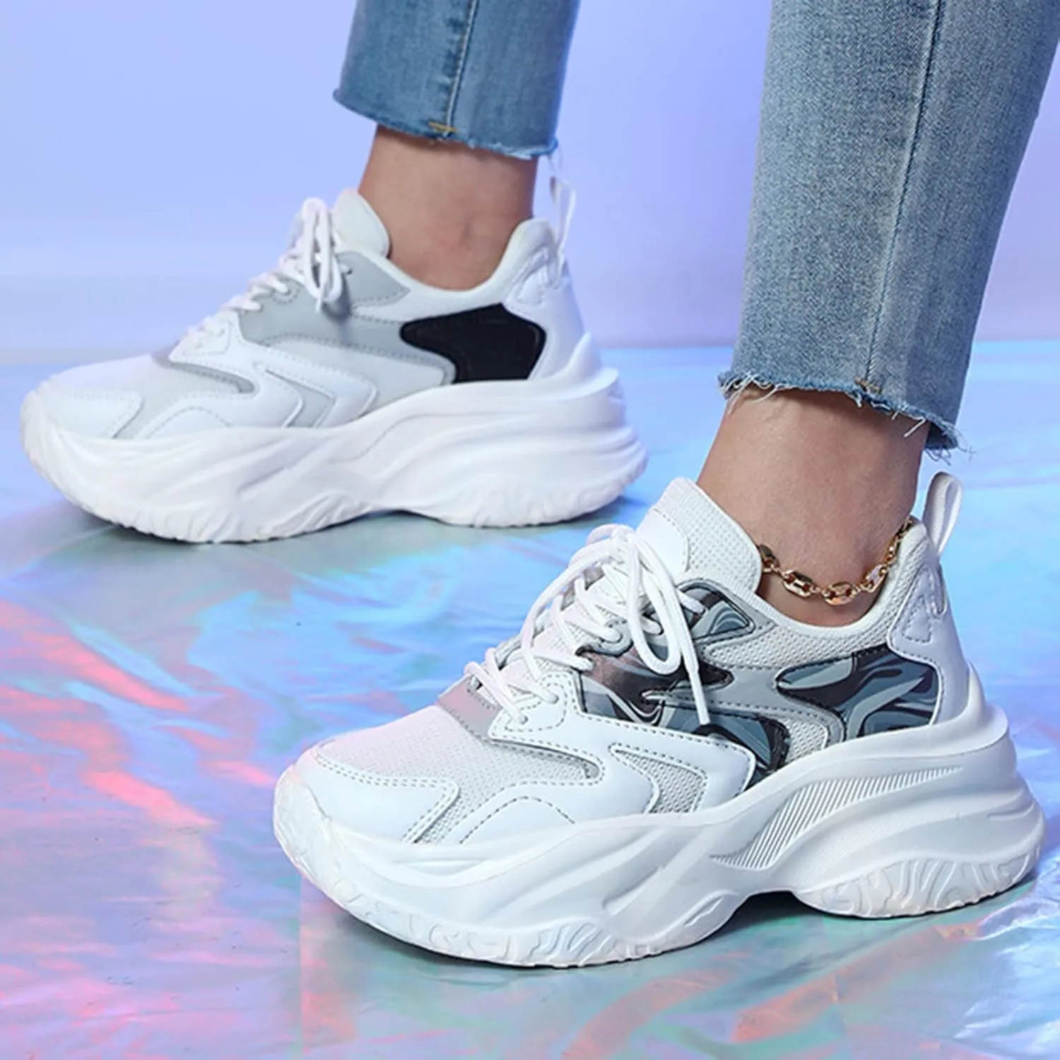 Women Lightweight Slip On Shoes Casual Comfortable Walking Sneakers Canvas Flats Non Slip Breathable Loafers