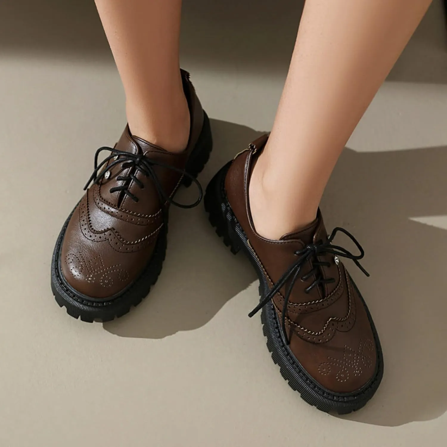 Women's Platform Lace Up Oxfords Shoes Round Toe Chunky Heel Block Wingtip Brogues Casual Loafers Comfortable Derby Saddle Pumps